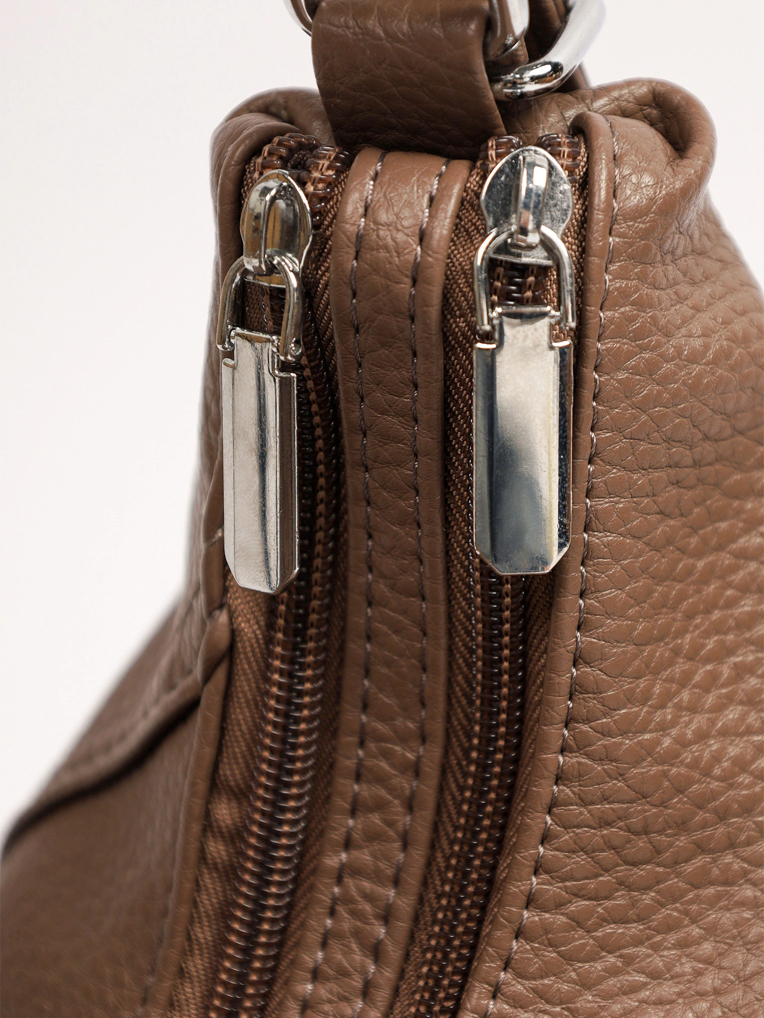 Сумка-шоппер  с декоративным пуллером со стразами в ассортименте